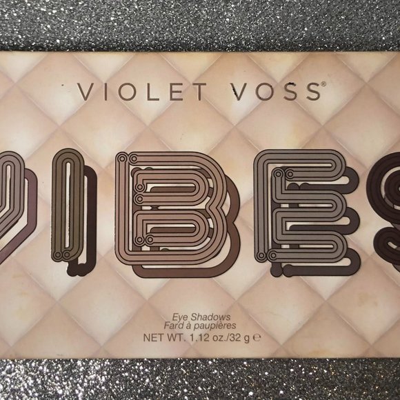 Violet Voss Cool Vibes Eye Shadow Palette - Picture 1 of 2
